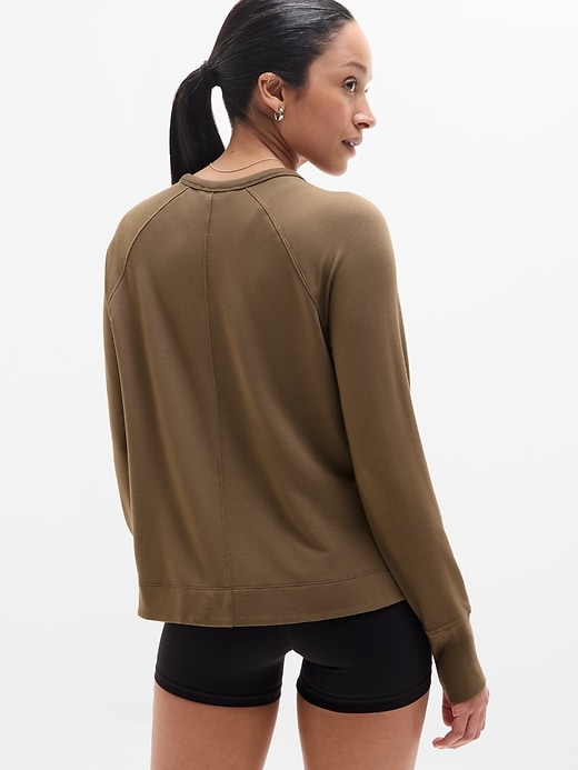 Image number 2 showing, Coaster Luxe Recover High Hip Sweatshirt
