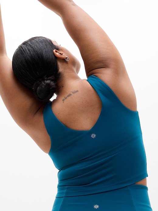 Image number 2 showing, Transcend V-Neck Crop Sports Bra D-DD