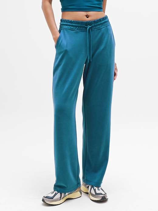 Image number 4 showing, Seasoft Mid Rise Straight Pant