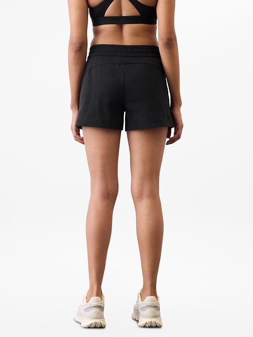 Image number 2 showing, Trekkie North Mid Rise Short