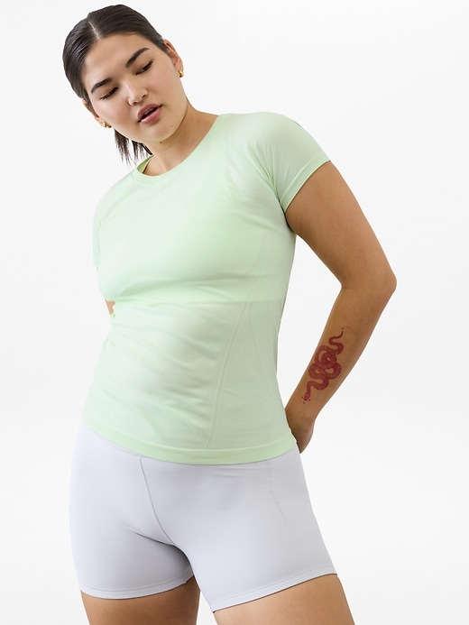 Image number 1 showing, Momentum Seamless Tee
