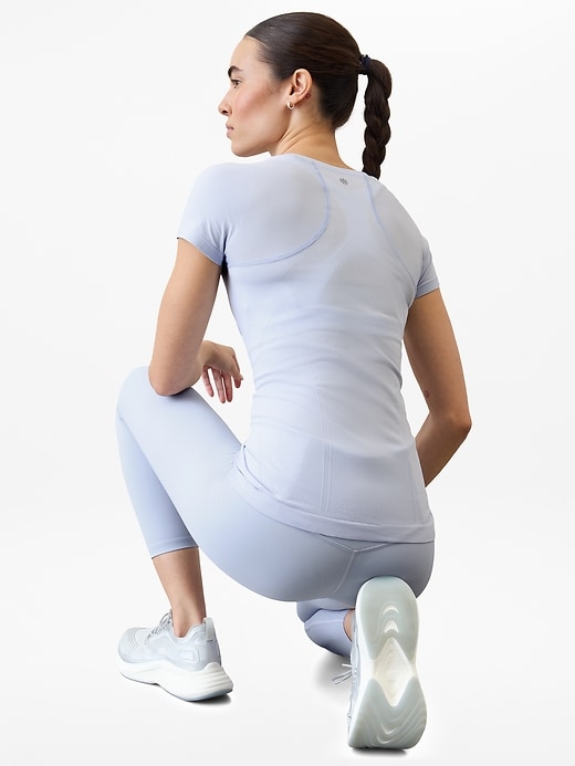 Image number 6 showing, Momentum Seamless Tee