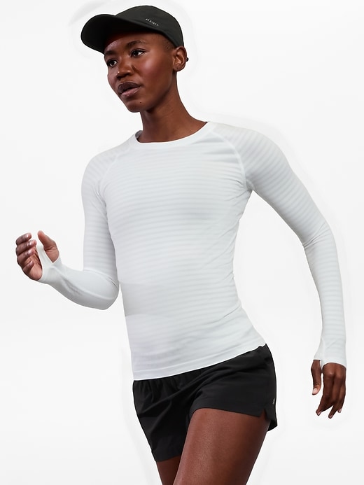 Image number 2 showing, Momentum Seamless Top