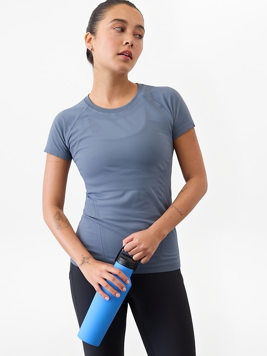 Image number 1 showing, Momentum Seamless Tee
