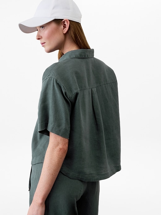 Image number 2 showing, Retreat Linen Short Sleeve Shirt
