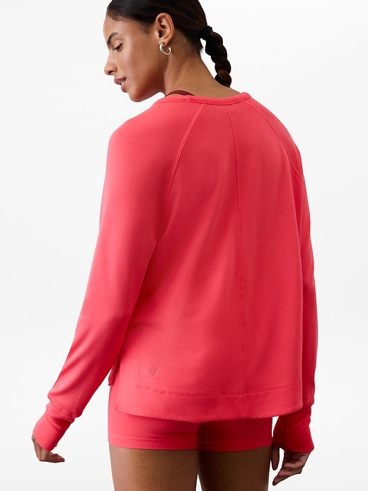Image number 2 showing, Coaster Luxe Recover High Hip Sweatshirt