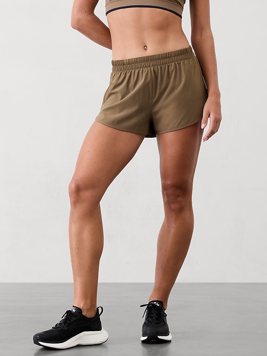 Image number 2 showing, Speedwork Mid Rise 2 1/2" Run Short