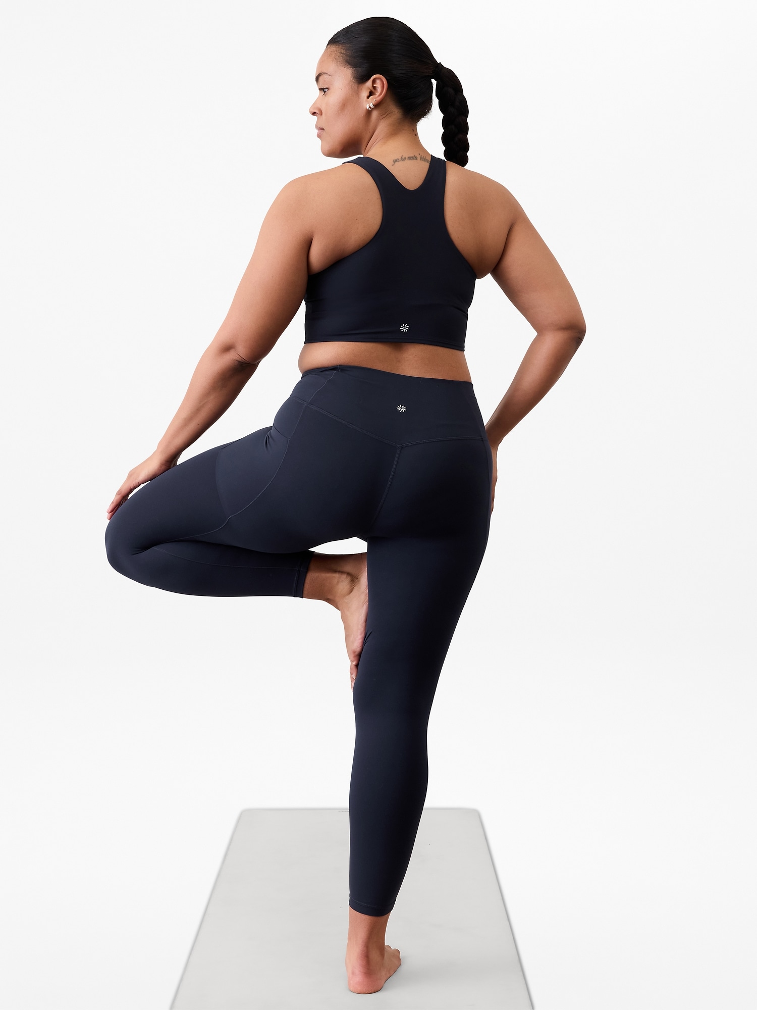 Salutation Stash High Rise 7/8 Legging | Athleta