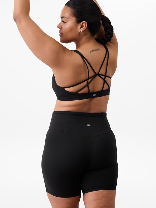 L'image numéro 7 présente Short de 7 cm à taille très haute Elation