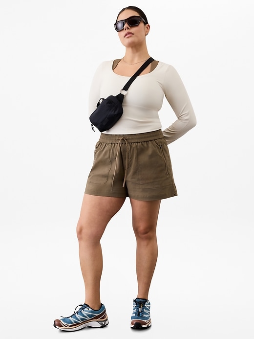 Image number 7 showing, Trekkie North Mid Rise Short