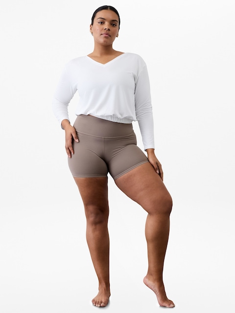 Transcend High Rise 5" Short - Brown