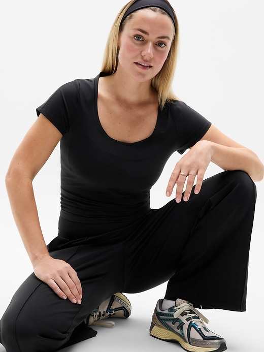 Image number 4 showing, Transcend Scoop Tee