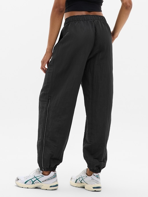Image number 3 showing, Pursuit Mid Rise Zip Jogger