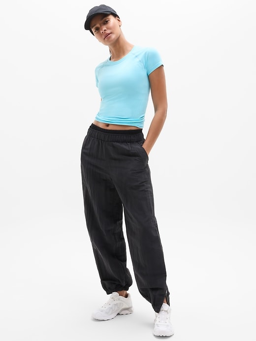 Image number 5 showing, Momentum Seamless Tee