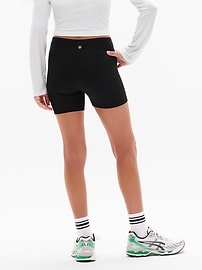 Image number 2 showing, Athleta Girl Chit Chat 3" Short