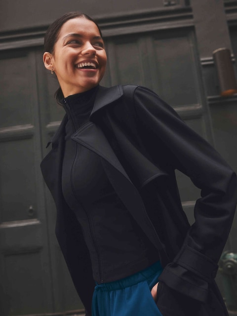Stellar Trench - Black