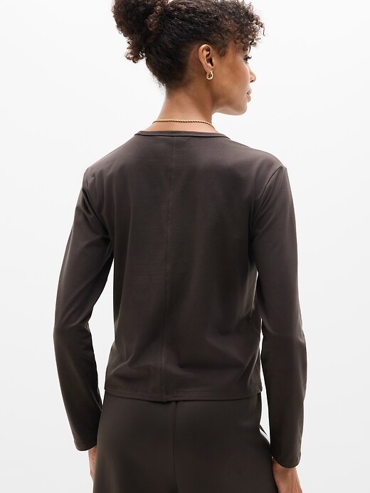 Image number 3 showing, Essential Top