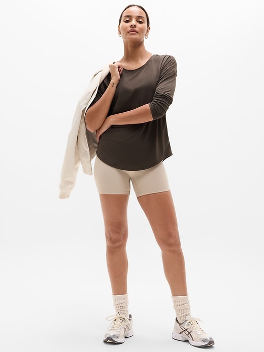 Image number 2 showing, Move With Ease Top