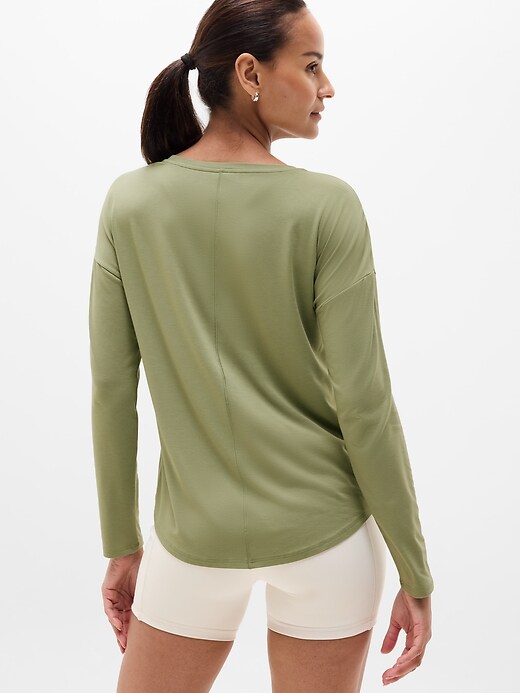 Image number 2 showing, Move With Ease Top