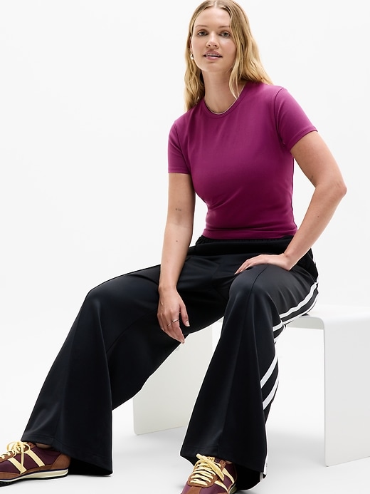 Image number 4 showing, Signature Rib Crop Tee