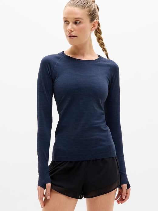 Image number 1 showing, Momentum Seamless Top