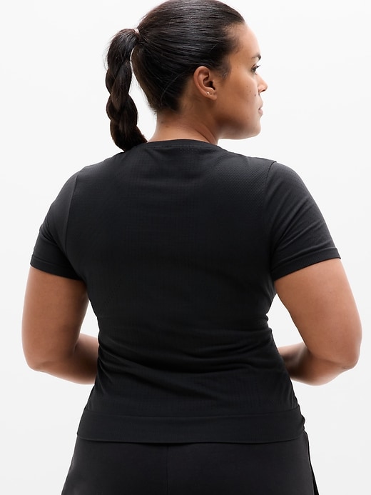 Image number 6 showing, In Motion Seamless Tee