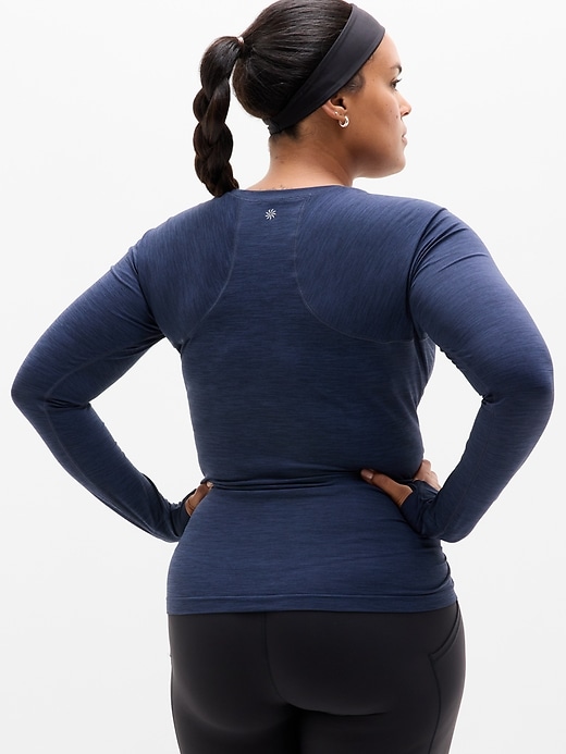 Image number 6 showing, Momentum Seamless Top