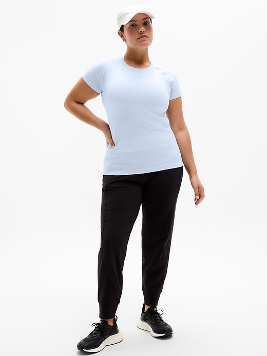 Image number 4 showing, Momentum Seamless Tee