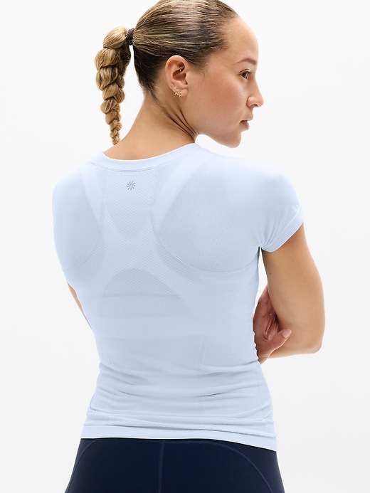 Image number 3 showing, Momentum Seamless Tee