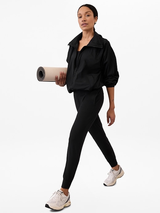 L'image numéro 5 présente Pantalon de jogging à taille haute Salutation