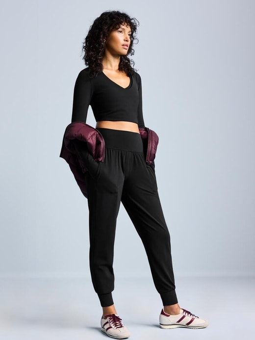 L'image numéro 1 présente Pantalon de jogging à taille haute Salutation