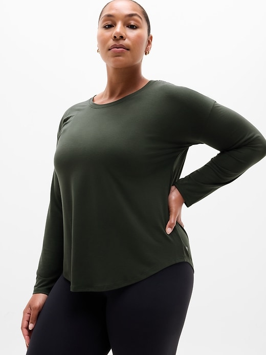Image number 1 showing, Move With Ease Top