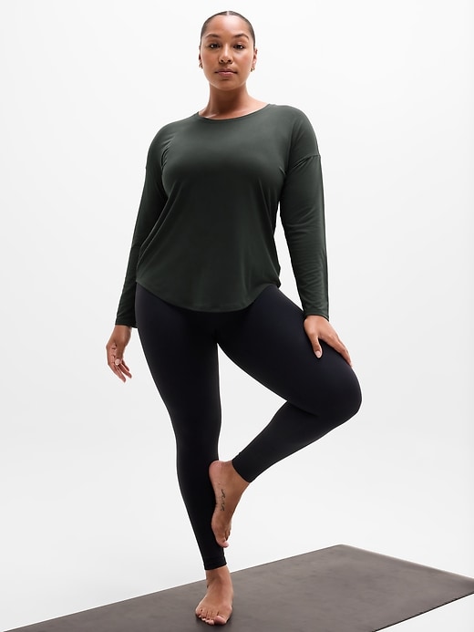 Image number 2 showing, Move With Ease Top