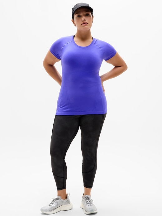Image number 4 showing, Momentum Seamless Tee