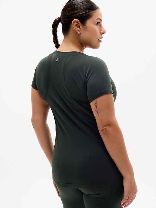 Image number 5 showing, Momentum Seamless Tee