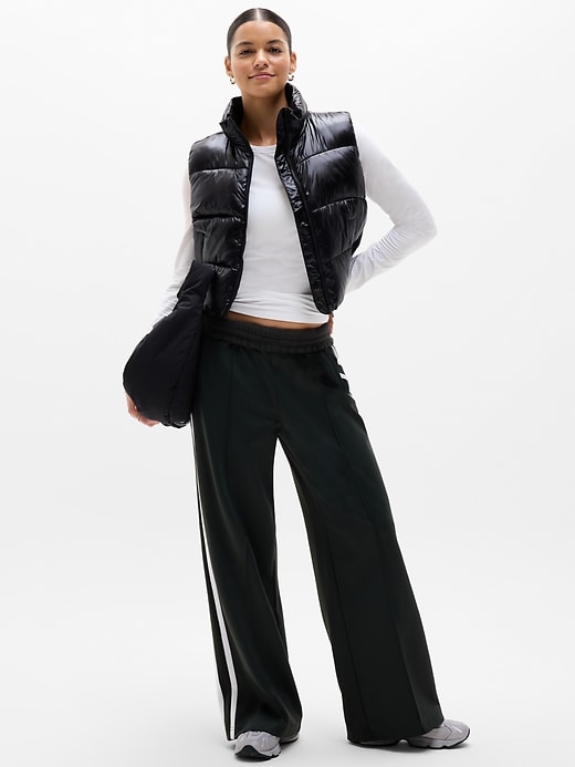 Image number 2 showing, Foundation Top