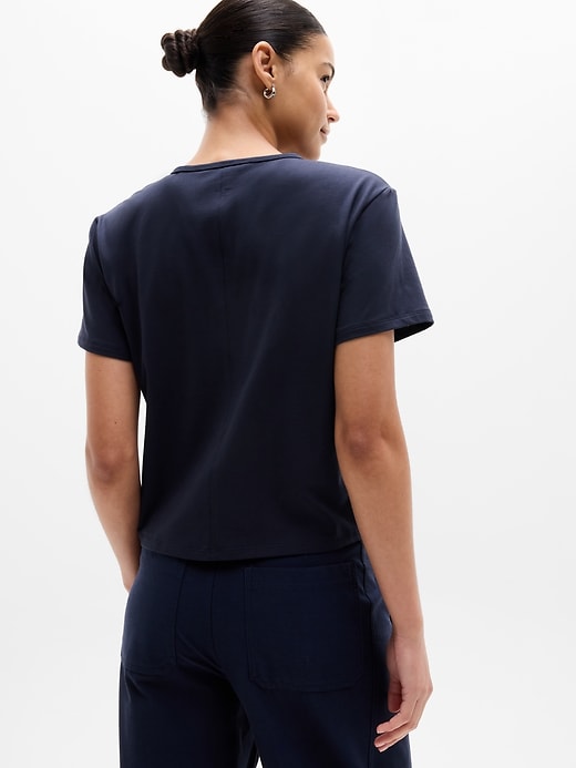 L'image numéro 3 présente T-shirt essentiel