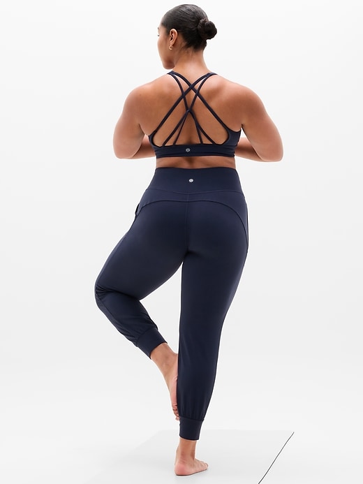L'image numéro 6 présente Pantalon de jogging à taille haute Salutation