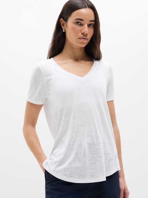 Breezy Scoop V-Neck Tee