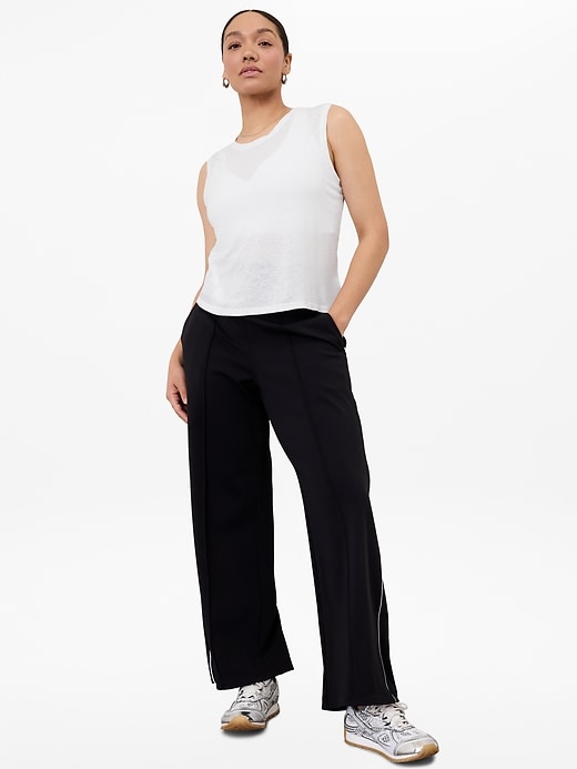 Image number 3 showing, Getaway Linen Blend Muscle Tank