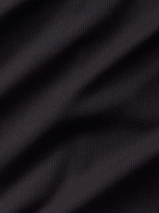 L'image numéro 4 présente Robe longue côtelée Signature