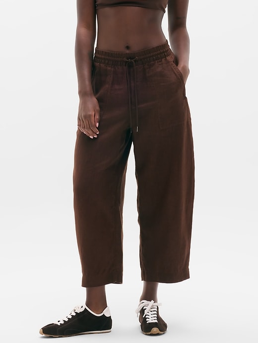 Image number 2 showing, Retreat Linen Easy Barrel Crop Pant