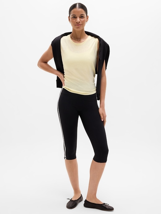 Image number 2 showing, Getaway Linen Blend Muscle Tank