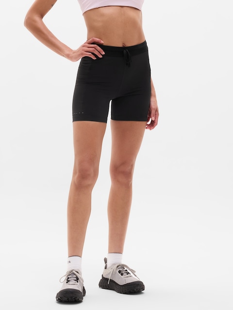 Run Club 5" Short