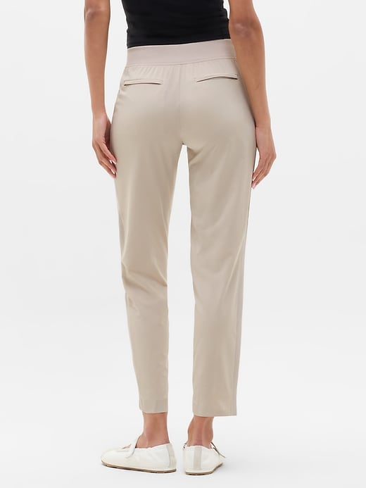 Brooklyn Mid Rise Ankle Pant | Athleta