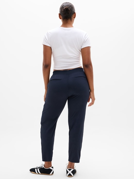 Brooklyn Mid Rise Ankle Pant | Athleta