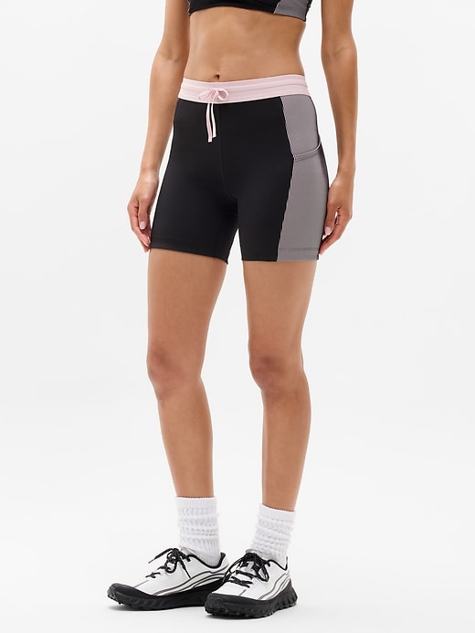Image number 2 showing, Run Club Ribbed 5" Short