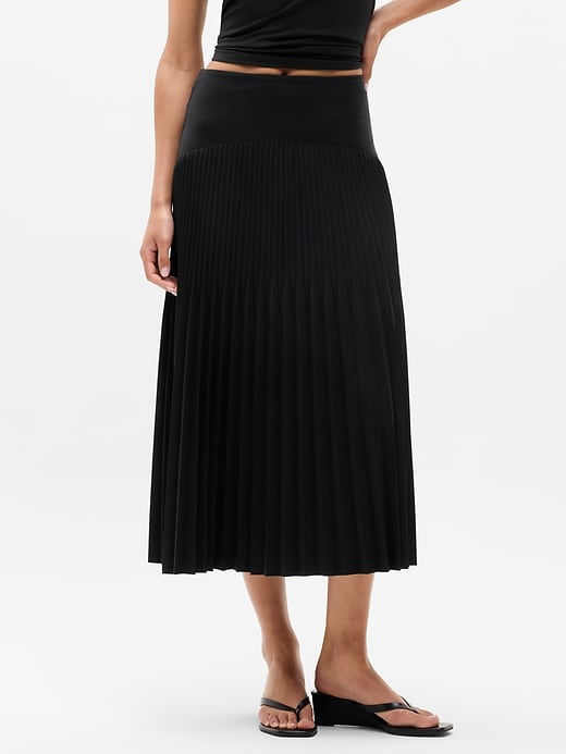 Image number 2 showing, Featherweight Plissé Midi Skirt