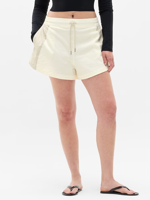 Image number 2 showing, SuperLinen Blend 3" Short