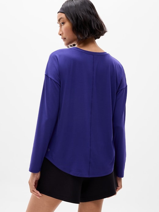 Image number 2 showing, Move With Ease Top